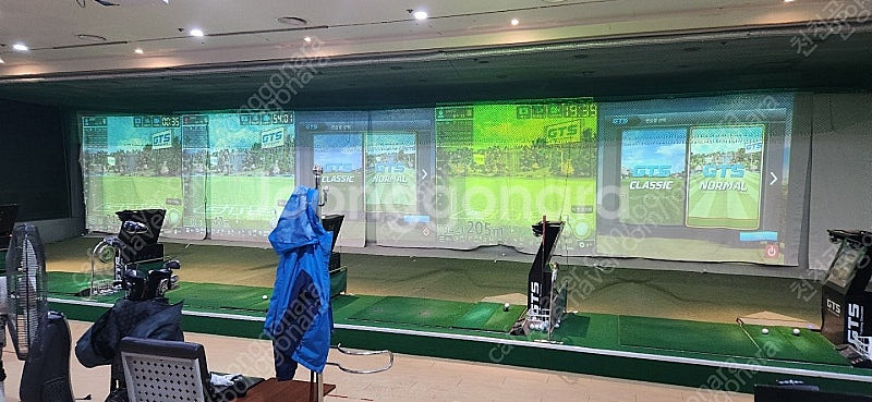 탁월한 성능과 믿을 수 있는 AS, GTS 스크린 골프기계 중고로 싸게 드립니다--0